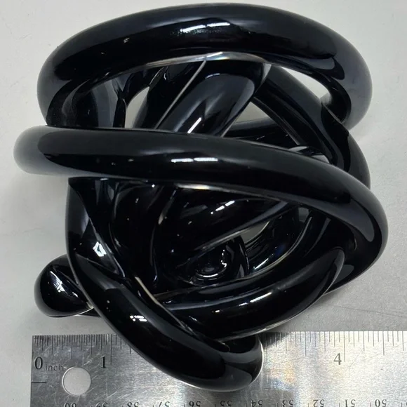 Beautiful dark chrome glass art infinity knot - Picture 8 of 9